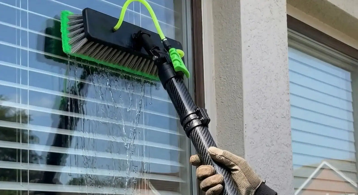 Equip Maxx Aluminum vs. Carbon: Which Water Fed Pole Is Right for You