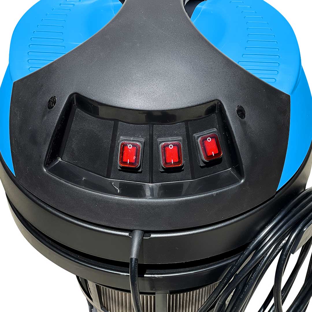 Gallery image 13 for Cyclone II 20 Gallon 3600W Triple Motor 240V Stainless Steel Commercial Gutter Vacuum