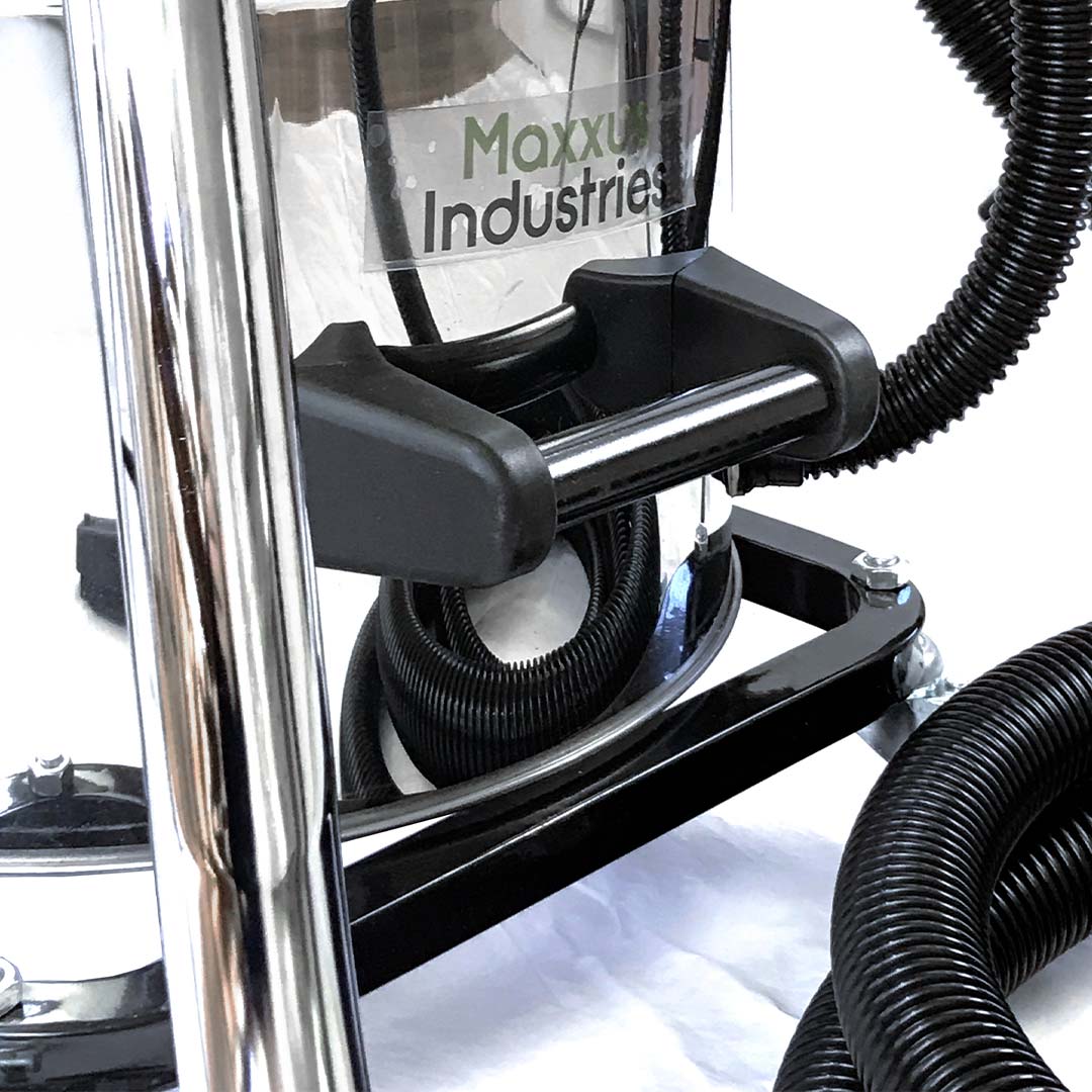 Gallery image 10 for Classic Cyclone 16 Gallon Gutter Vacuum 40 Foot Carbon Clamping Poles and 15 Foot Hose Kit