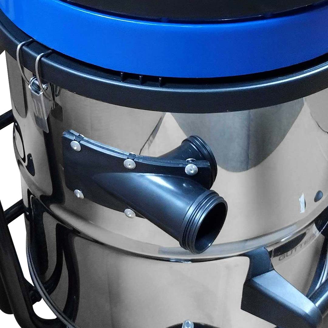 Gallery image 8 for Classic Cyclone 16 Gallon Gutter Vacuum 40 Foot Carbon Clamping Poles and 15 Foot Hose Kit