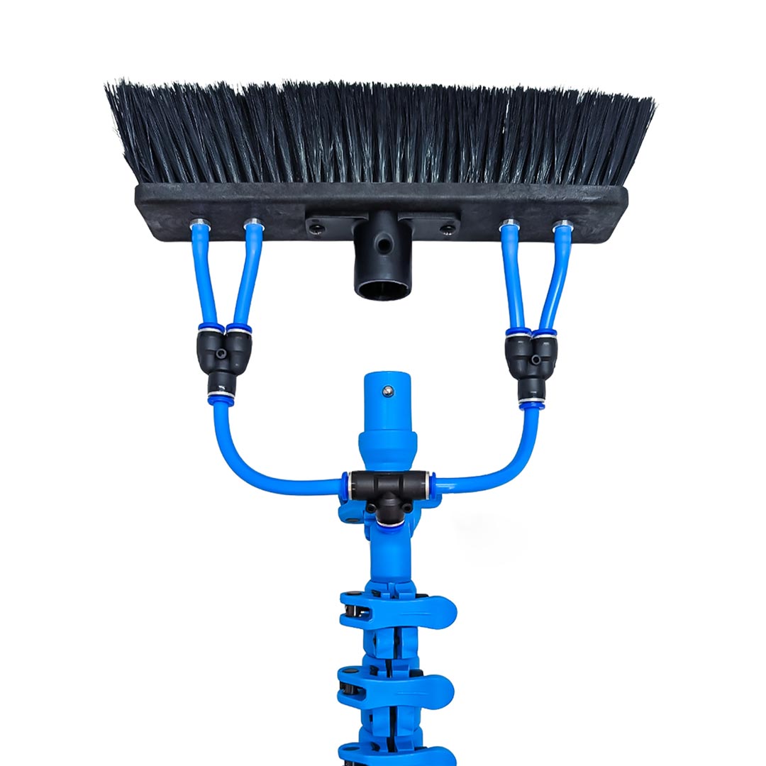 Quick-release locking system on Aquaspray Venom Water-fed Pole, ensuring secure and easy adjustments.